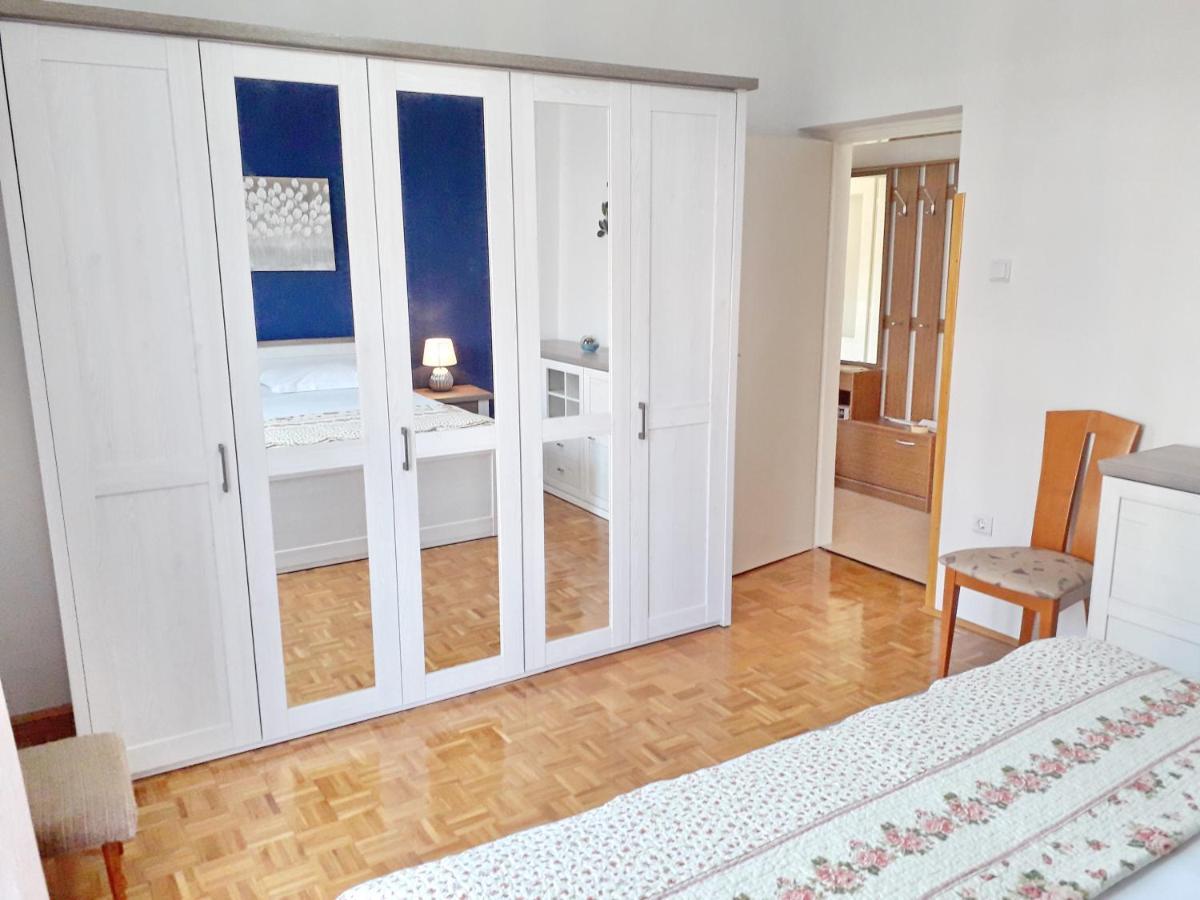 Apartments J&R Babara Biograd Na Moru Exterior foto